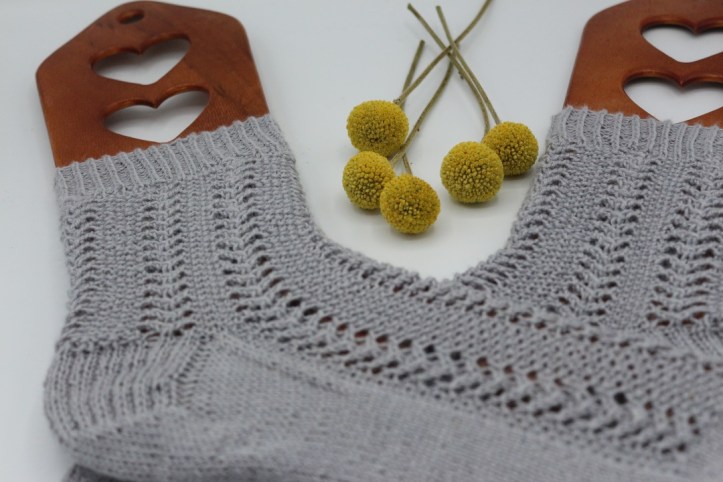 Gestrickte Socken Elinor Socks (4)