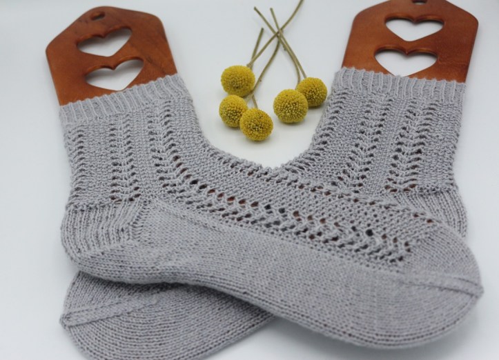 Gestrickte Socken Elinor Socks (5)