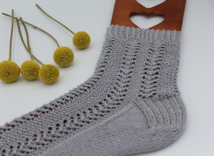 Gestrickte Socken Elinor Socks (8)