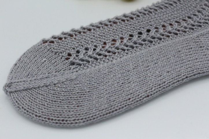 Gestrickte Socken Elinor Socks (9)