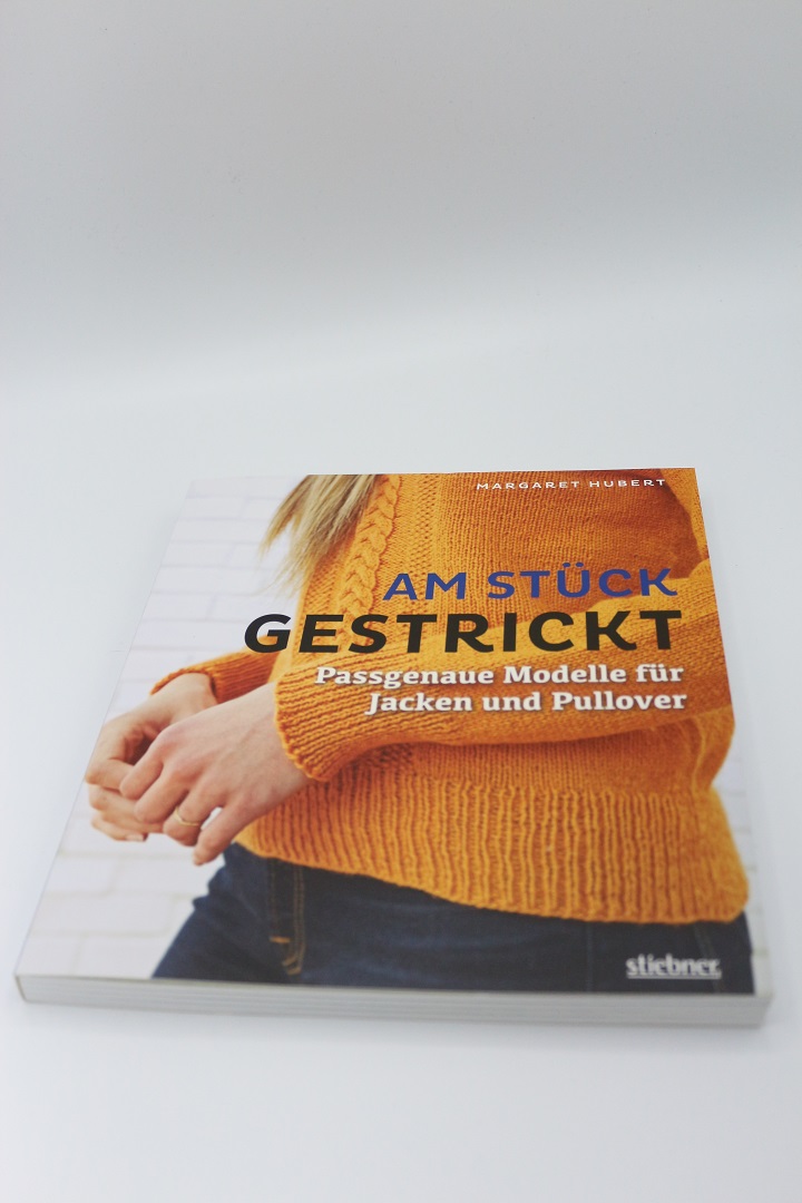 Review Am Stück gestrickt (1)