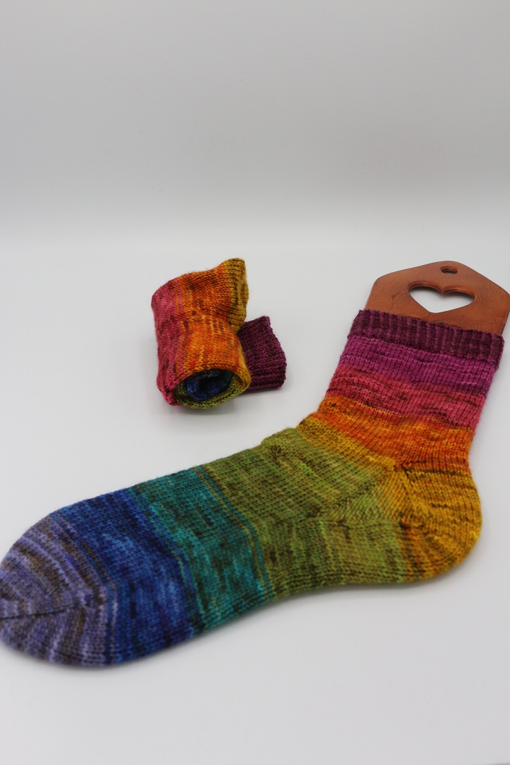 Toe Up Regenbogen Socken (1)